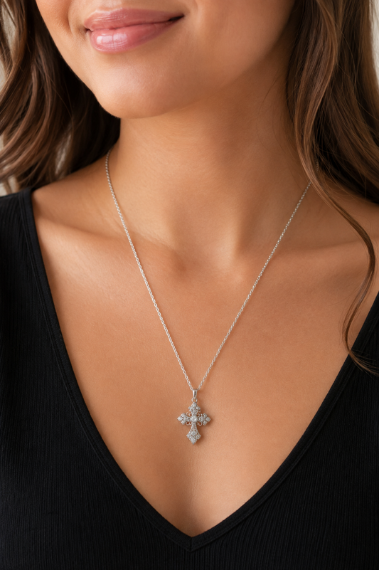 Necklace Elegant Silver Cross